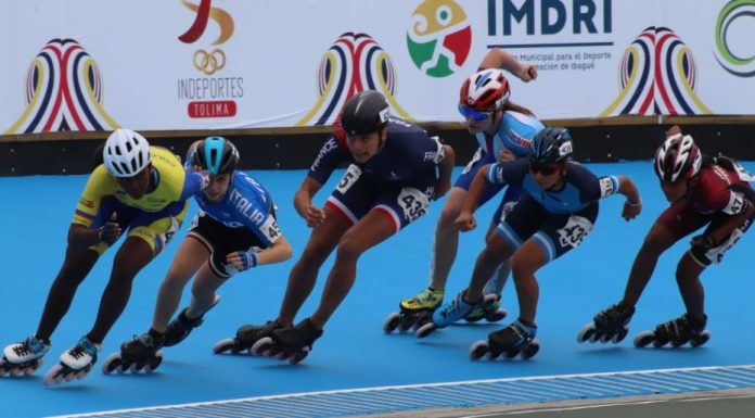 LA LLUVIA NO DEJÓ CERRAR LA PISTA