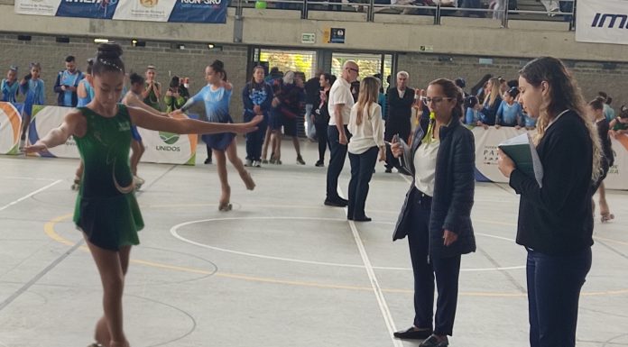 LAS FIGURAS ABRIERON EL FESTIVAL