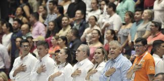 AUTORIDADES DEPORTIVAS BAJARON LA BANDERA