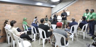 JUECES DE HOCKEY LÍNEA SE PONEN AL DÍA