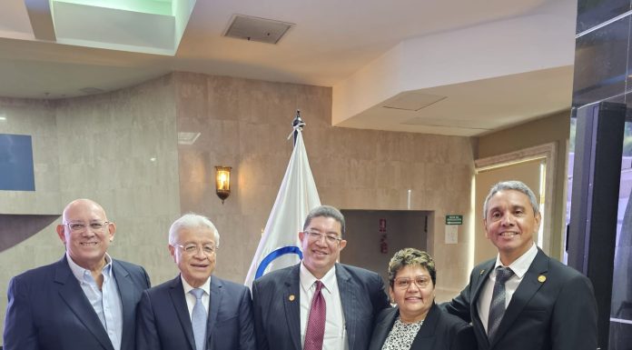 PRESIDENTE DEL PATINAJE HONDUREÑO LLEGA AL C.O.N. DE SU PAÍS