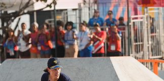 PRIMEROS TRUCOS EN EL SKATE PARK